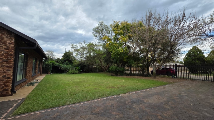 3 Bedroom Property for Sale in La Hoff North West